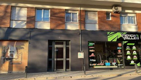 Cadillac Check-in flexible-Bien comunicado-cerca Barcelona - Foto 2