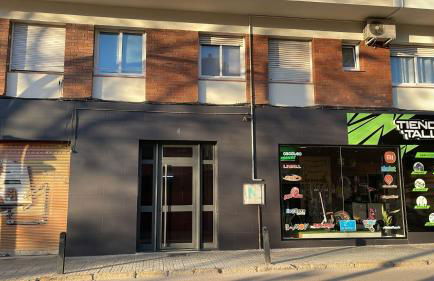 Cadillac Check-in flexible-Bien comunicado-cerca Barcelona - Foto 2