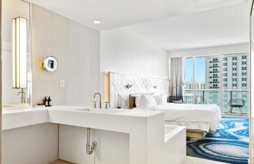 Oceanview Luxury, Resort Access, Sleeps 6 2BR 2BA - Vista Mar by HomeStakes Stays - Foto 12