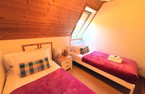 Beautiful 5BR House near Gretna Green with Garden - Pass the Keys - Photo 47