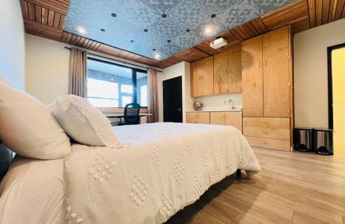 Oasis in the City - Calm 4BR Home with Gym & Sauna - Foto 14