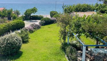 By the sea villa - Foto 1, Garden, Garden view