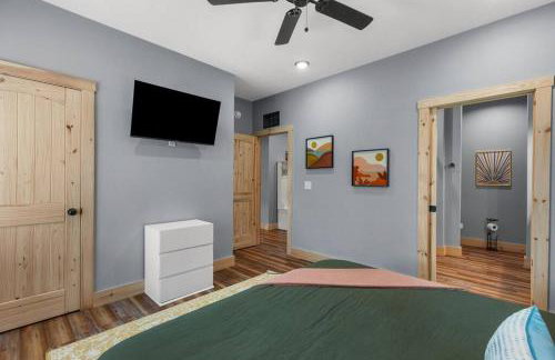 Brand New/ATV Trailer Parking/ 5 min to Miguel's - Foto 20