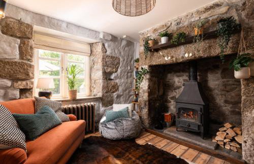 Naut Retreat - Idyllic hideaway with hot tub, gym & gamesroom ideally located in Zennor near St Ives - Photo 19