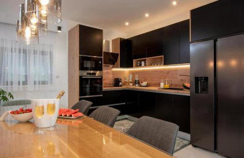 Luxury Villa Oriolus, heated pool, sauna, Split - Photo 24