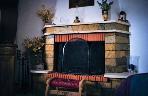 Feel at Home - Photo 13