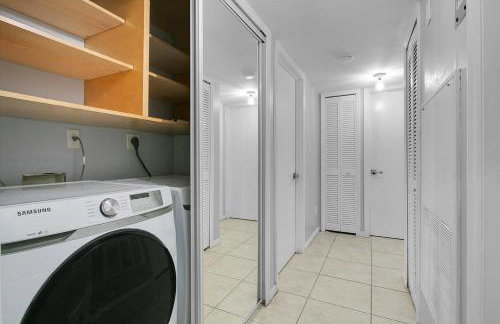 Familiar Retreat with Resort Access Near Disney - Foto 24