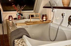 Klimatisierte Dachgeschoss-Oase mit 3 Schlafzimmern, Blick & Komfort - Foto 1