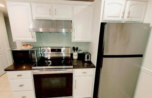 Cozy house, close to downtown Danvers - Foto 7