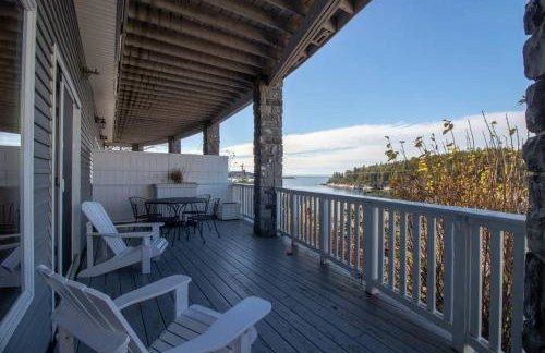 Phenomenal Home on Coast of Maine - Foto 14