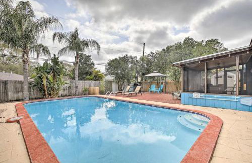 Tropical Palm Harbor Retreat with Lanai and Patio! - Foto 21