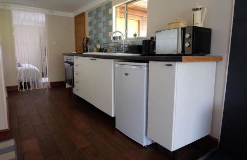 1 Bed Cabin - Sleeps 2 - 15 Mins From Lyme Regis - Foto 16