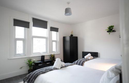 3BR Home Gem - sleeps 9 - Netflix - Near O2 & Greenwich Park - Foto 13