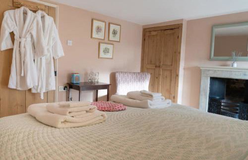 Charming Coates Cottage - Photo 17