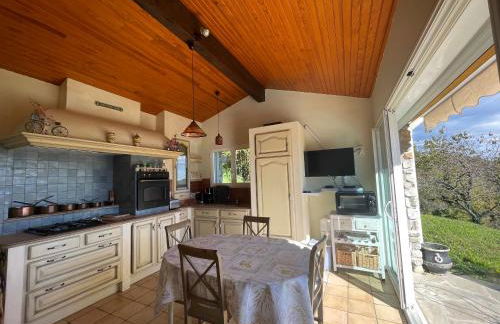 Total Peace and quiet on the top of the mountain, - Foto 16