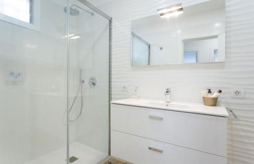 Home2Book Modern Center Apartment With Terrace - Foto 34