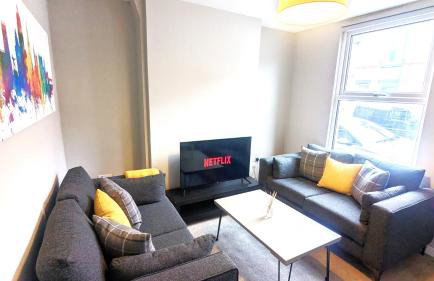 Comfy 2 Bed House - Free Parking - Near City Centre - Foto 10