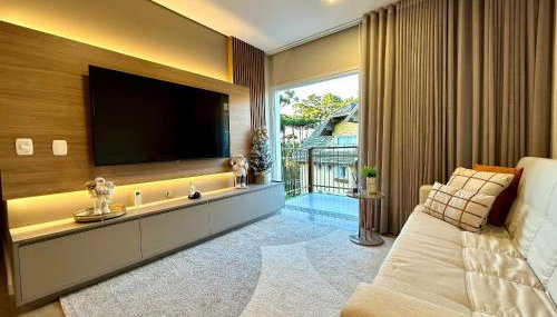 Lindíssimo apto ALTO padrão com piscina - Foto 1