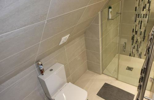 3 bedroom spacious house with parking - Foto 25