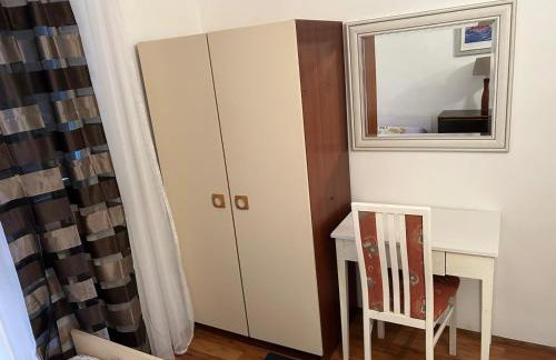 Rustic Rogac Apartment - Sea and Silence - Photo 9