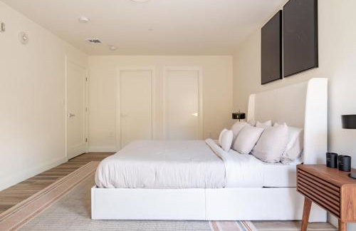 Modern Furnished Apartment in Heart of Quincy - Foto 11