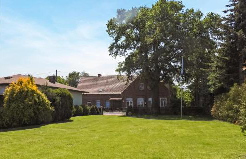 Cozy Home In Warnoleka With Wifi - Foto 11