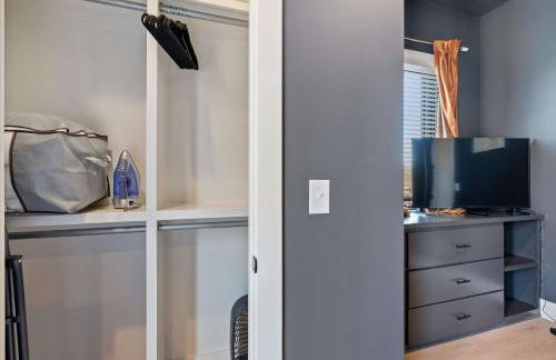 Kay's Retreat - Brand New Walk to Restaurants - Foto 15