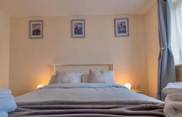 Cosy Home-Sleeps 5- Private Garden- Free Parking - Foto 14