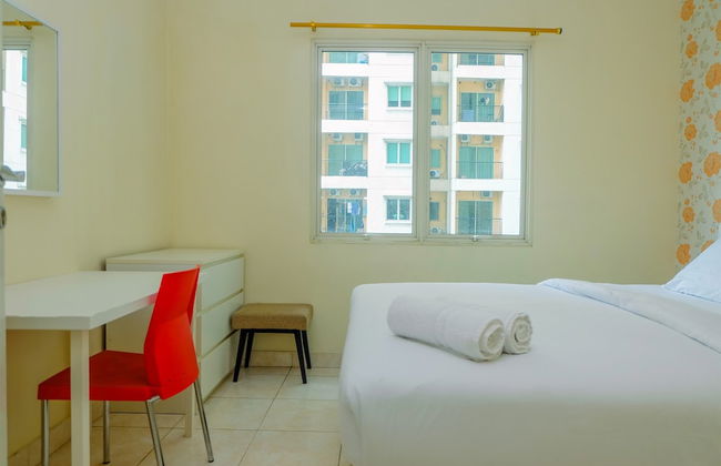 2BR City Home Apartment - Photo 2