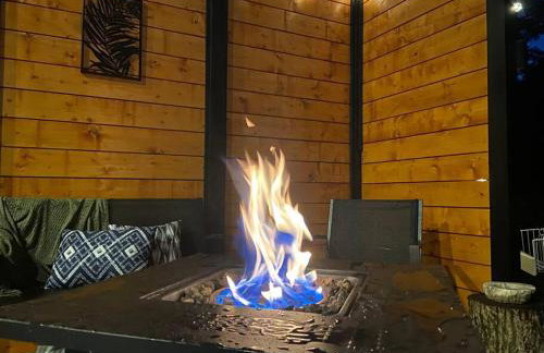 Sleeps 5-6 Near RRG-Hot Tub-Nice Sunrise-Quiet - Foto 34