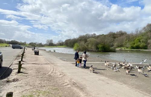 Emerald Living - Hanley, Stoke-on-Trent, sleeps 5, with free parking! - Foto 13