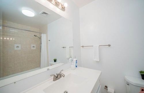 Cozy 2BR2BA Guest House in Alhambra - Foto 16