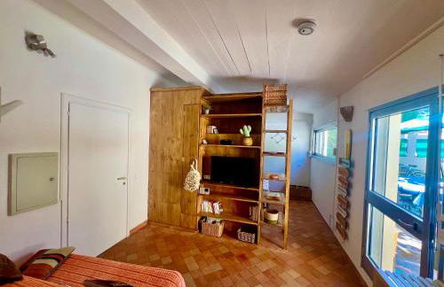 Résidence front de mer - Studio climatisé classé 2 étoiles avec jardin - Foto 15