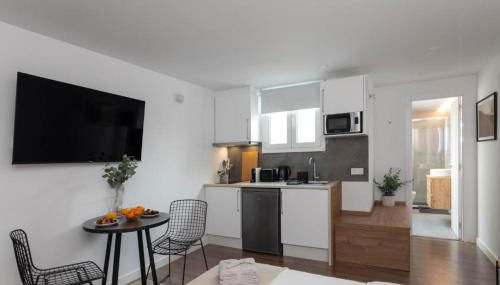 Sunshine Studios Portside Gothic - Photo 4