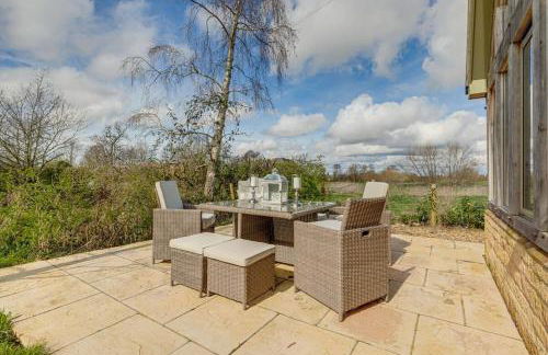 Honeysuckle Cottage - Hot Tub Packages Available - Photo 35