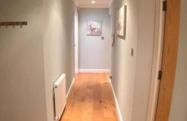 Three Bedroom Apartment by Beautiful Park - Photo 20