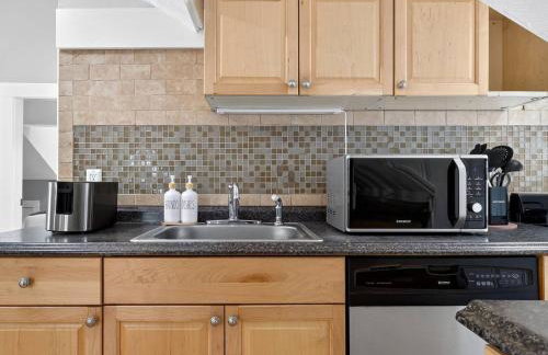 Charming 1BR apt in Boston with Free Parking - Foto 28