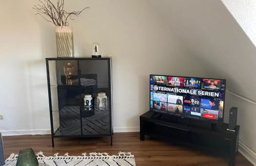 Apartment 1 - Modernes Dachgeschoss-Studio in Duisburg Meiderich, 4,7 km Hbf, U-Bahn 250m, Flughafen Düsseldorf 28 km, Landschaftspark 2,9 km - Foto 4