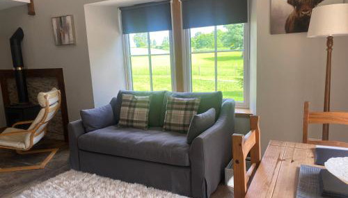 Wee Kirkhill - Photo 3