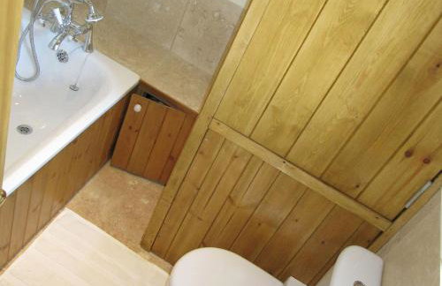 Hollyhock Cottage - Photo 18