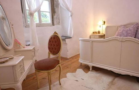 FeWo Zar Ferdinand Schloss Weitersroda - Foto 7