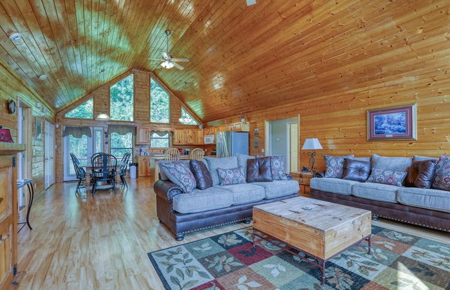 Moosetrax - 3 Bedrooms, 2 Baths, Sleeps 6 Cabin by RedAwning - Photo 11