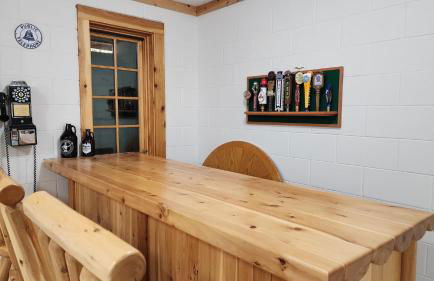 Woods Way Hideaway - minutes from Petoskey & Harbor Springs - close to beaches, skiing & more! - Foto 15