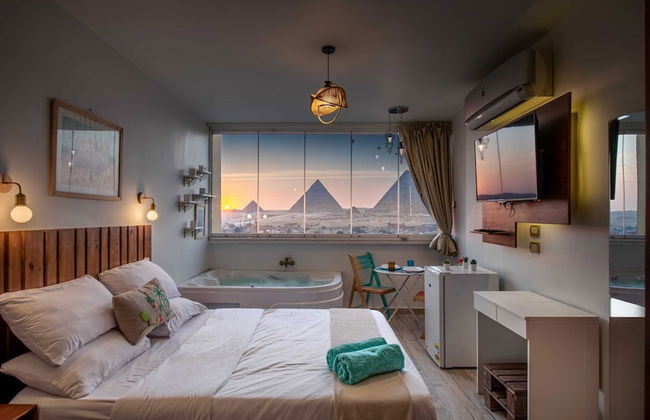 Xuru Stays I Jacuzzi Studio @ The Pyramids Free Airport Pickup - Foto 2