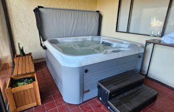 Cliff Views - Hot Tub - SUPs - Boat Parking - Sleeps 16 - Foto 17