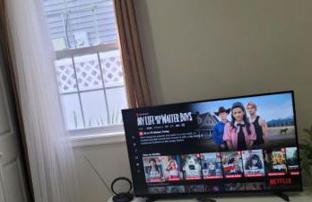 Cozy Studio Walk to Shops, Quick Drive to DC - Foto 11