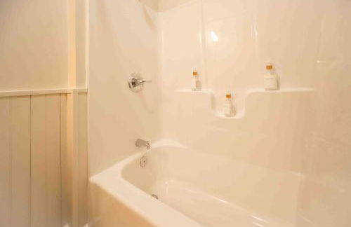 Creekside Cottage at Saegertown - Foto 51