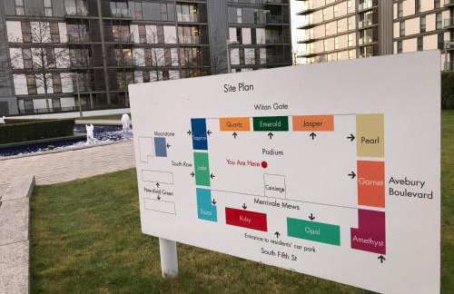 iSTAY APARTMENTS at VIZION - Fully Equipped Modern Serviced Apartments with Balconies, Superfast Broadband, Free Allocated Parking Space, 24h Security, Rooftop Gardens, Located in Central MK - Photo 4