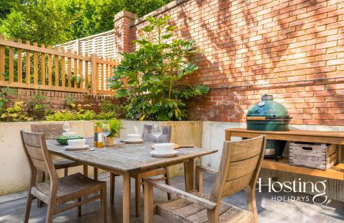 The Writers Retreat - Photo 18