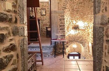Medieval Double Storey Stone House in Pyrgi Chios - Foto 1